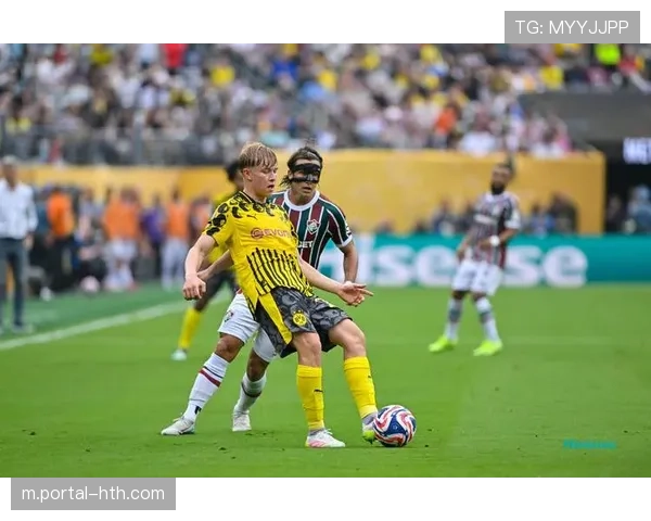 门将出球技术革新欧冠节奏 精准长传策动快速进攻